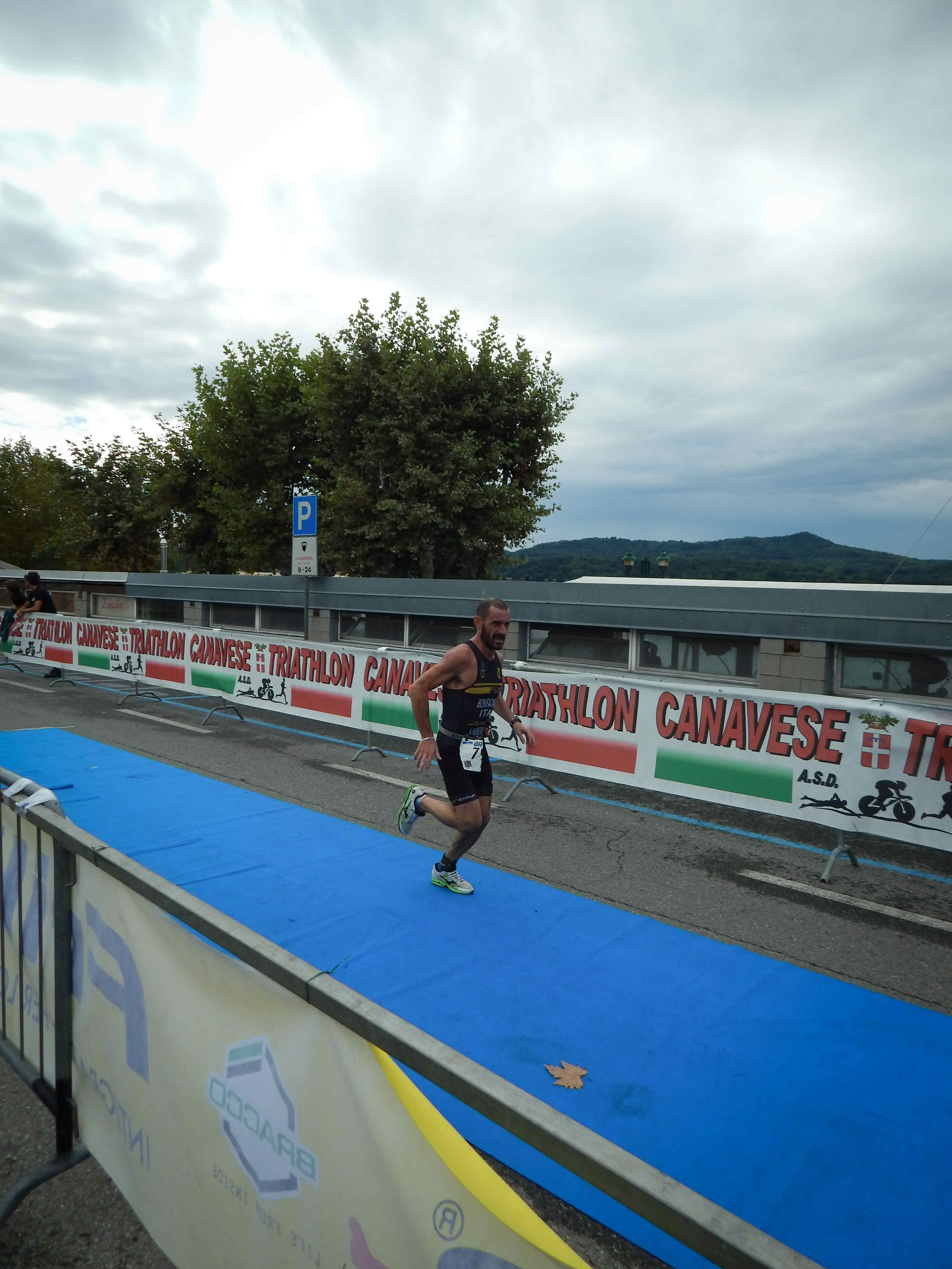 L’orda dei Granbikers Conquista il cross Triathlon di Viverone